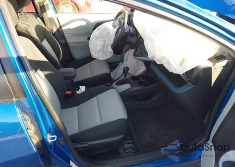 2012 Toyota Prius C Three из США, поврежденный, VIN JTDKDTB36C1511507